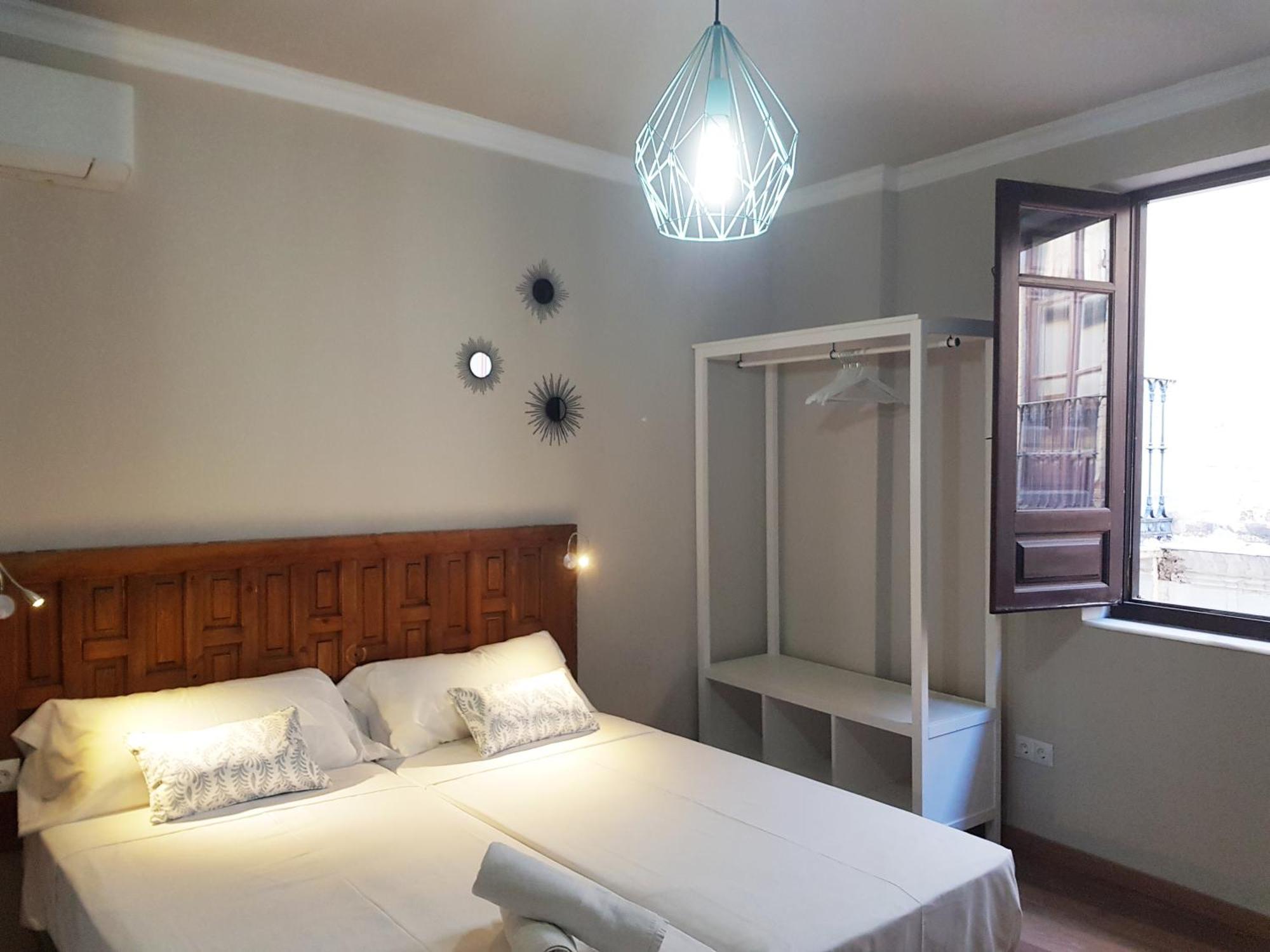 Apartamentos Alhambra Granada 3000 — Fotos 3